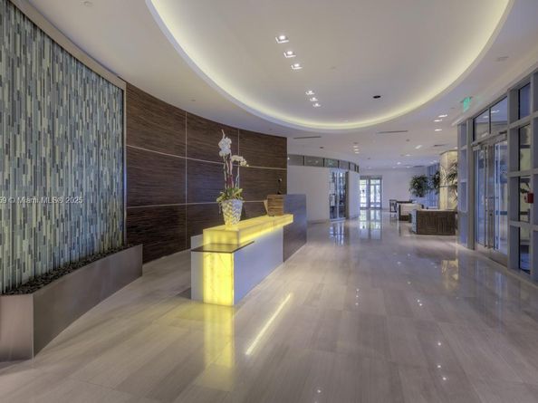 1330 West Ave 3007, Miami Beach FL 33139