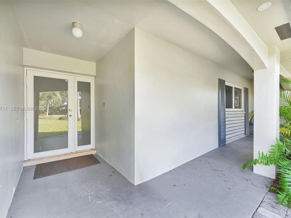 820 E Cypress Ln V38, Pompano Beach FL 33069