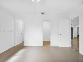 820 E Cypress Ln V38, Pompano Beach FL 33069