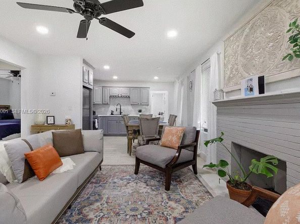 1608 NE 34th St, Oakland Park FL 33334