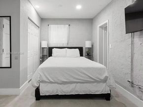 1608 NE 34th St, Oakland Park FL 33334