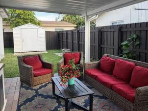 1608 NE 34th St, Oakland Park FL 33334