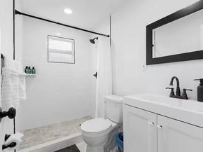 1608 NE 34th St, Oakland Park FL 33334