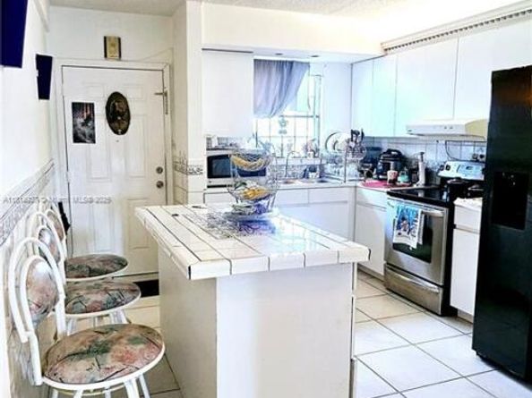 3494 E 4th Ave 1207, Hialeah FL 33013