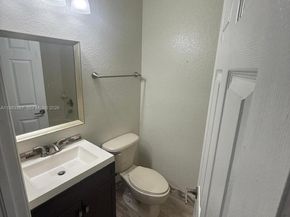 10776 NW 83rd Ter 119, Doral FL 33178