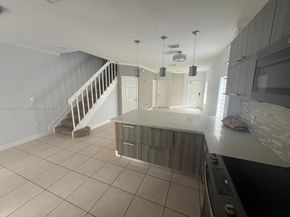 10776 NW 83rd Ter 119, Doral FL 33178