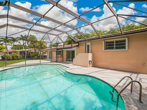 10420 SW 102nd Ave, Miami FL 33176