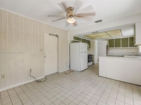 10420 SW 102nd Ave, Miami FL 33176
