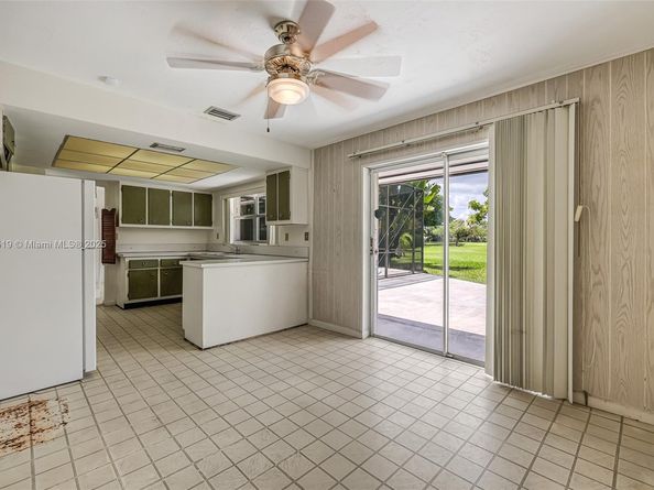 10420 SW 102nd Ave, Miami FL 33176