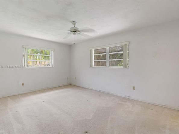 10420 SW 102nd Ave, Miami FL 33176