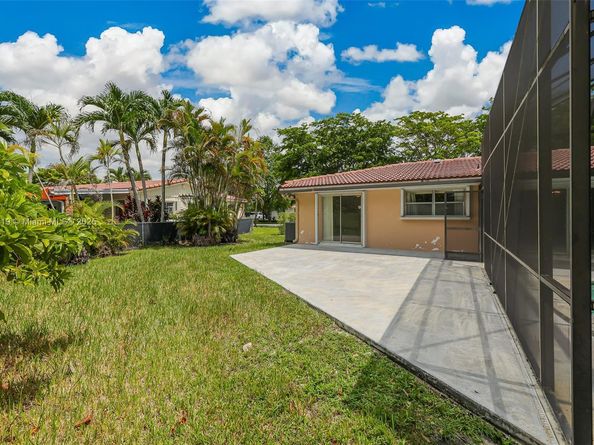 10420 SW 102nd Ave, Miami FL 33176