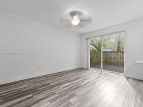 1440 SE 25th Ave, Homestead FL 33035