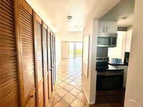 2350 NE 135th St 1101, North Miami FL 33181