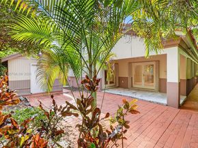 159 SW 25th Rd, Miami FL 33129