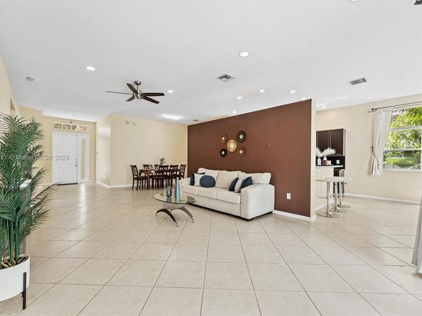 5266 SW 158th Ave, Miramar FL 33027