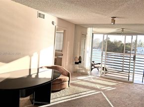 10456 NW 24th Pl 206, Sunrise FL 33322