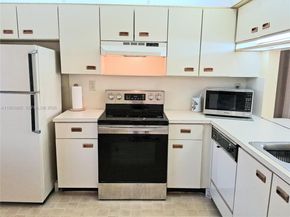 10456 NW 24th Pl 206, Sunrise FL 33322