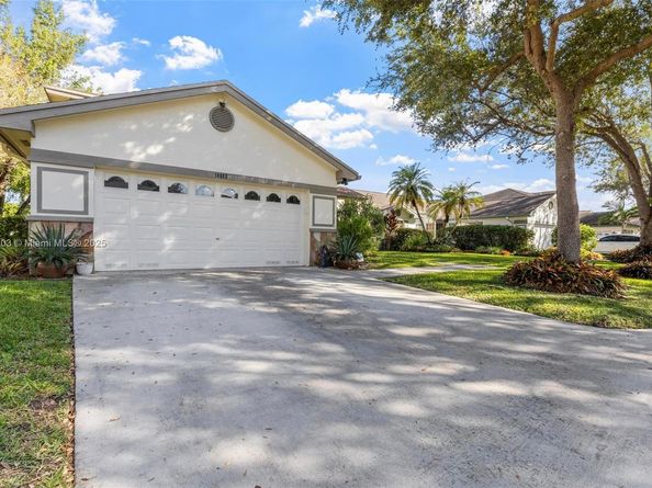 14683 SW 145th Ter, Miami FL 33186