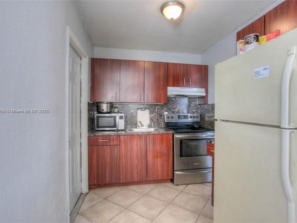 3030 NW 13th St, Fort Lauderdale FL 33311