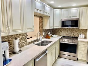 619 NE 14th Ave 301, Hallandale Beach FL 33009