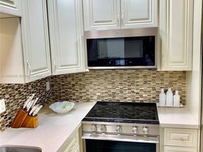 619 NE 14th Ave 301, Hallandale Beach FL 33009