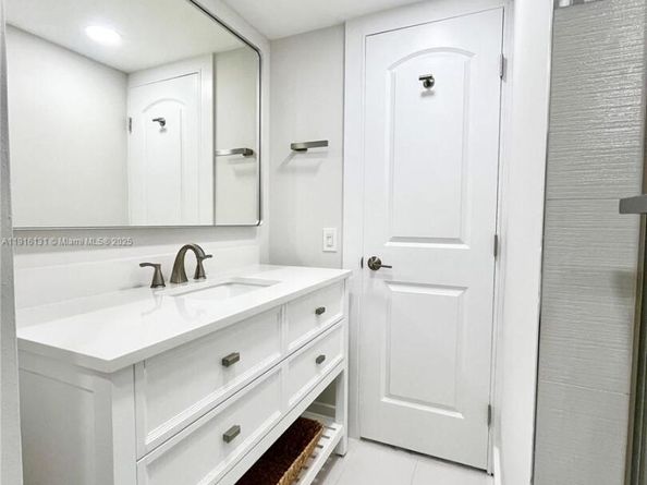 250 NE 20th St 5250, Boca Raton FL 33431