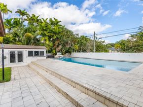 820 NE 83rd St, Miami FL 33138