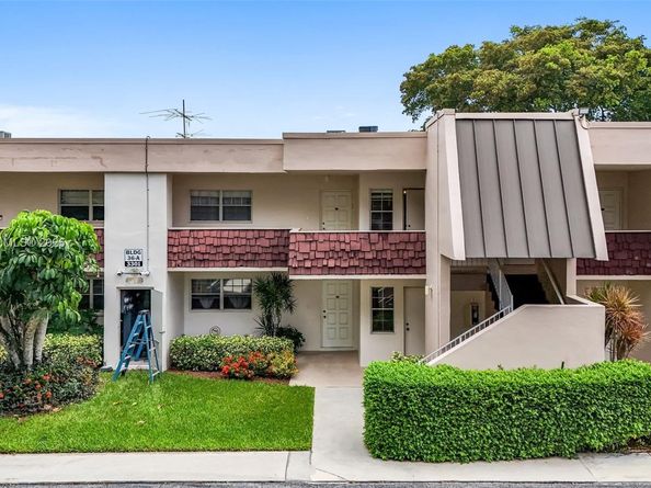 3301 S Palm Aire Dr 106, Pompano Beach FL 33069