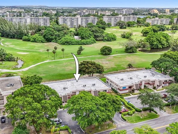 3301 S Palm Aire Dr 106, Pompano Beach FL 33069