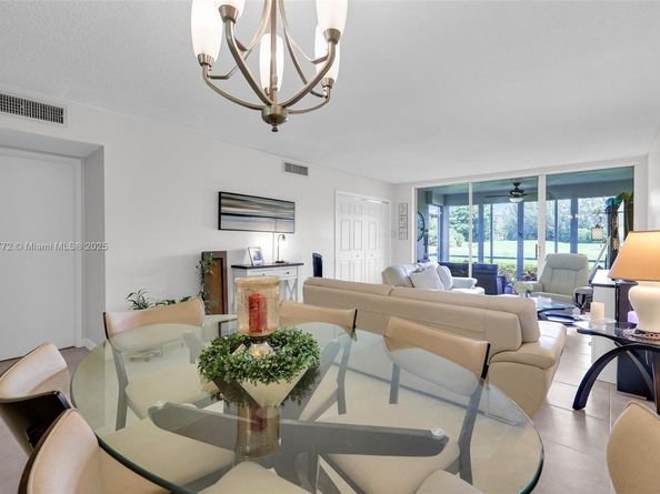 3301 S Palm Aire Dr 106, Pompano Beach FL 33069