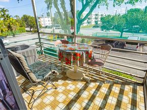 16790 NE 14th Ave 215, Miami FL 33162