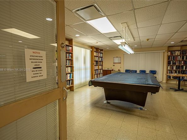 16790 NE 14th Ave 215, Miami FL 33162