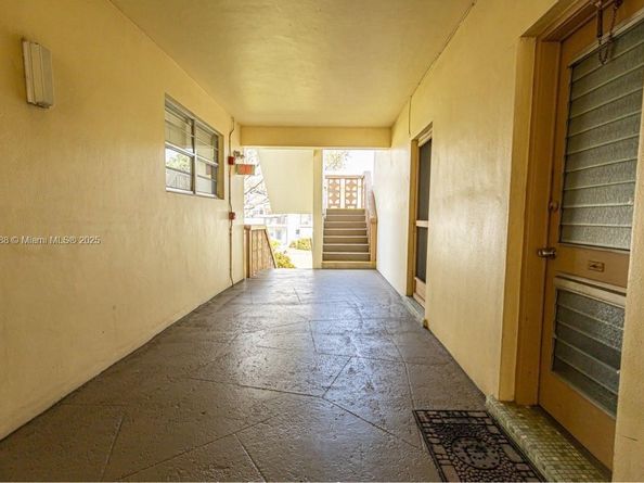 16790 NE 14th Ave 215, Miami FL 33162