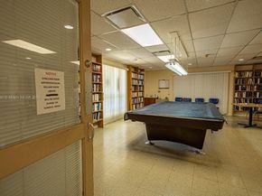 16790 NE 14th Ave 215, Miami FL 33162