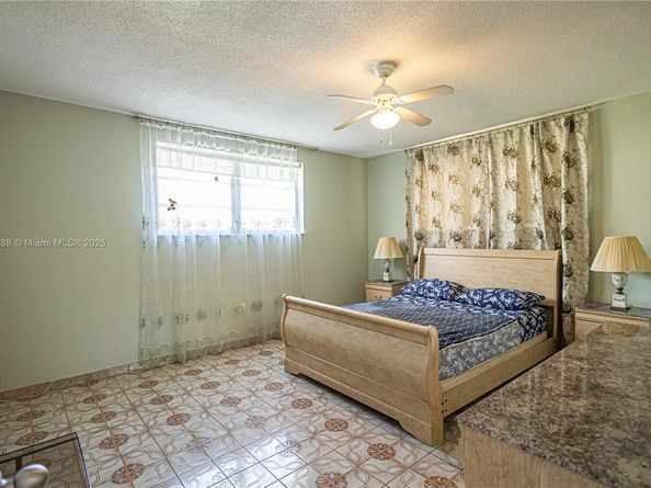 16790 NE 14th Ave 215, Miami FL 33162