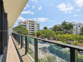 3581 E Glencoe St 309, Miami FL 33133