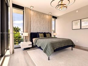 3581 E Glencoe St 309, Miami FL 33133