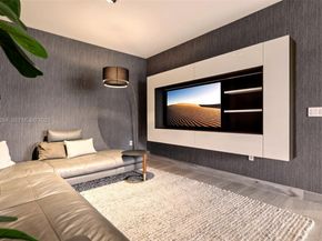 3581 E Glencoe St 309, Miami FL 33133