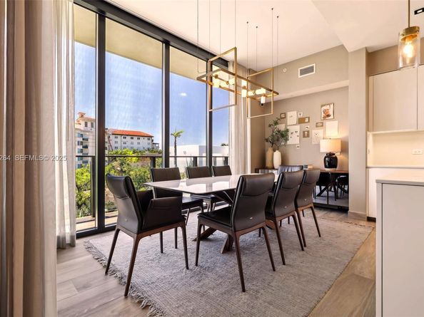 3581 E Glencoe St 309, Miami FL 33133