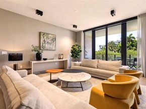 3581 E Glencoe St 309, Miami FL 33133