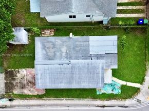 1195 NW 48th St, Miami FL 33127