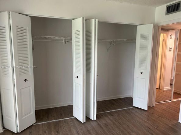 Undisclosed Address #A11873229, West Palm Beach FL 33417