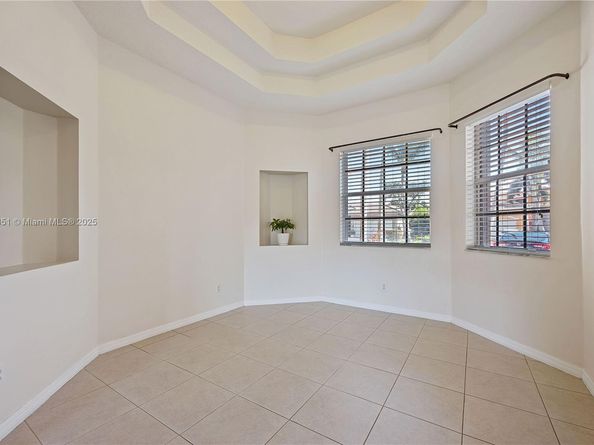 109 SW 128th Ave, Plantation FL 33325