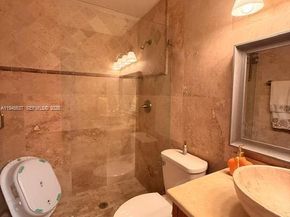 17262 NW 6th Ct, Pembroke Pines FL 33029