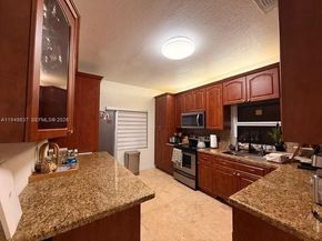 17262 NW 6th Ct, Pembroke Pines FL 33029