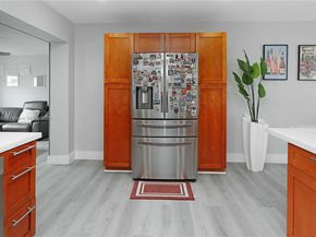 7280 SW 13th St, Miami FL 33144