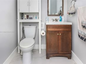 7280 SW 13th St, Miami FL 33144