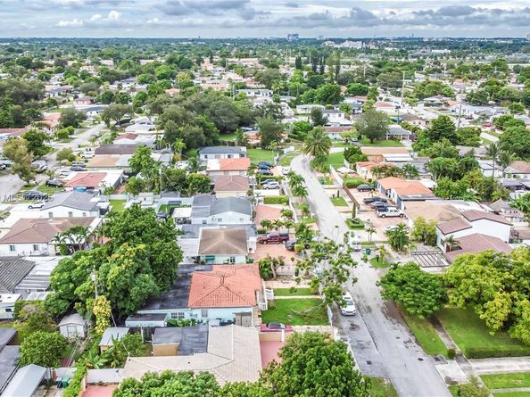 7280 SW 13th St, Miami FL 33144
