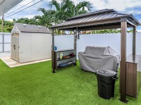 7280 SW 13th St, Miami FL 33144