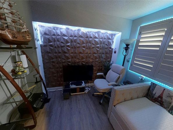 11251 Reveille Rd, Cooper City FL 33026